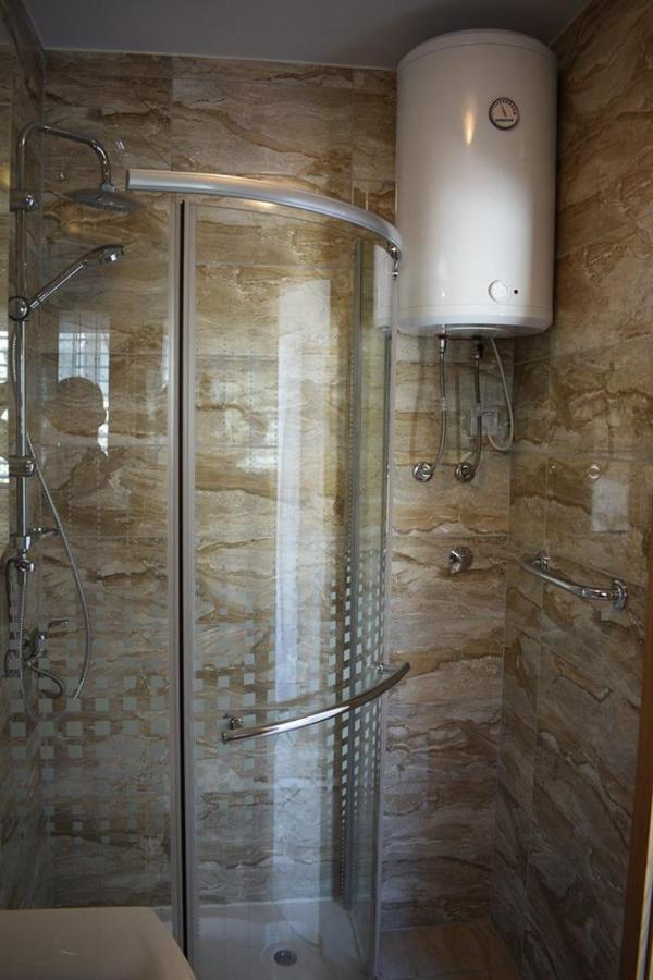 Apartmani Celjak Đảo Pag Ngoại thất bức ảnh