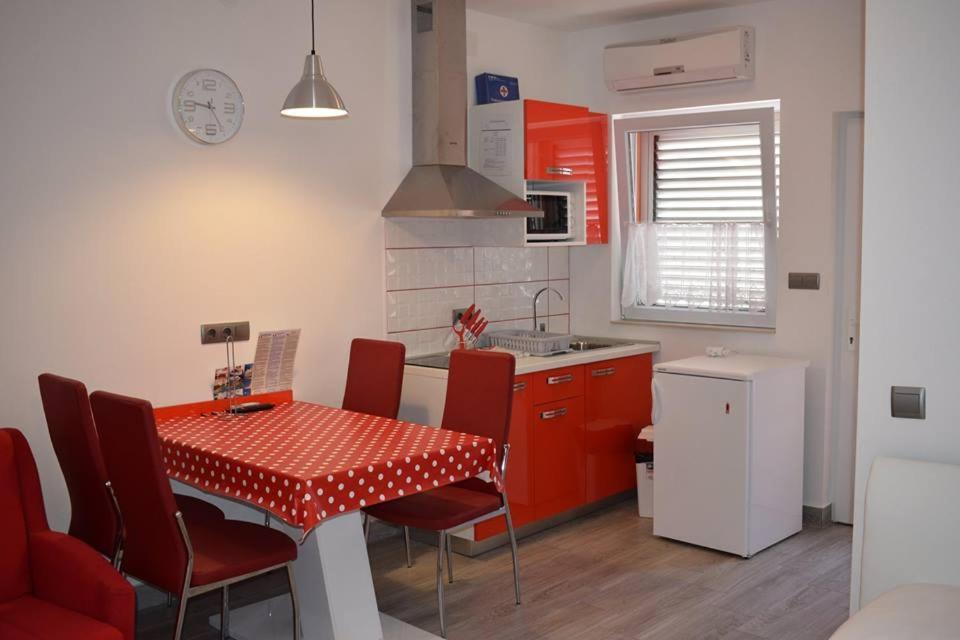 Apartmani Celjak Đảo Pag Ngoại thất bức ảnh