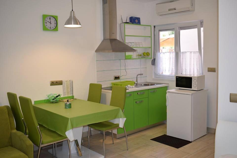 Apartmani Celjak Đảo Pag Ngoại thất bức ảnh